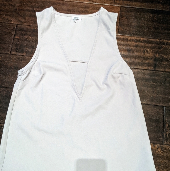 Cute top from Tobi - Picture 1 of 4
